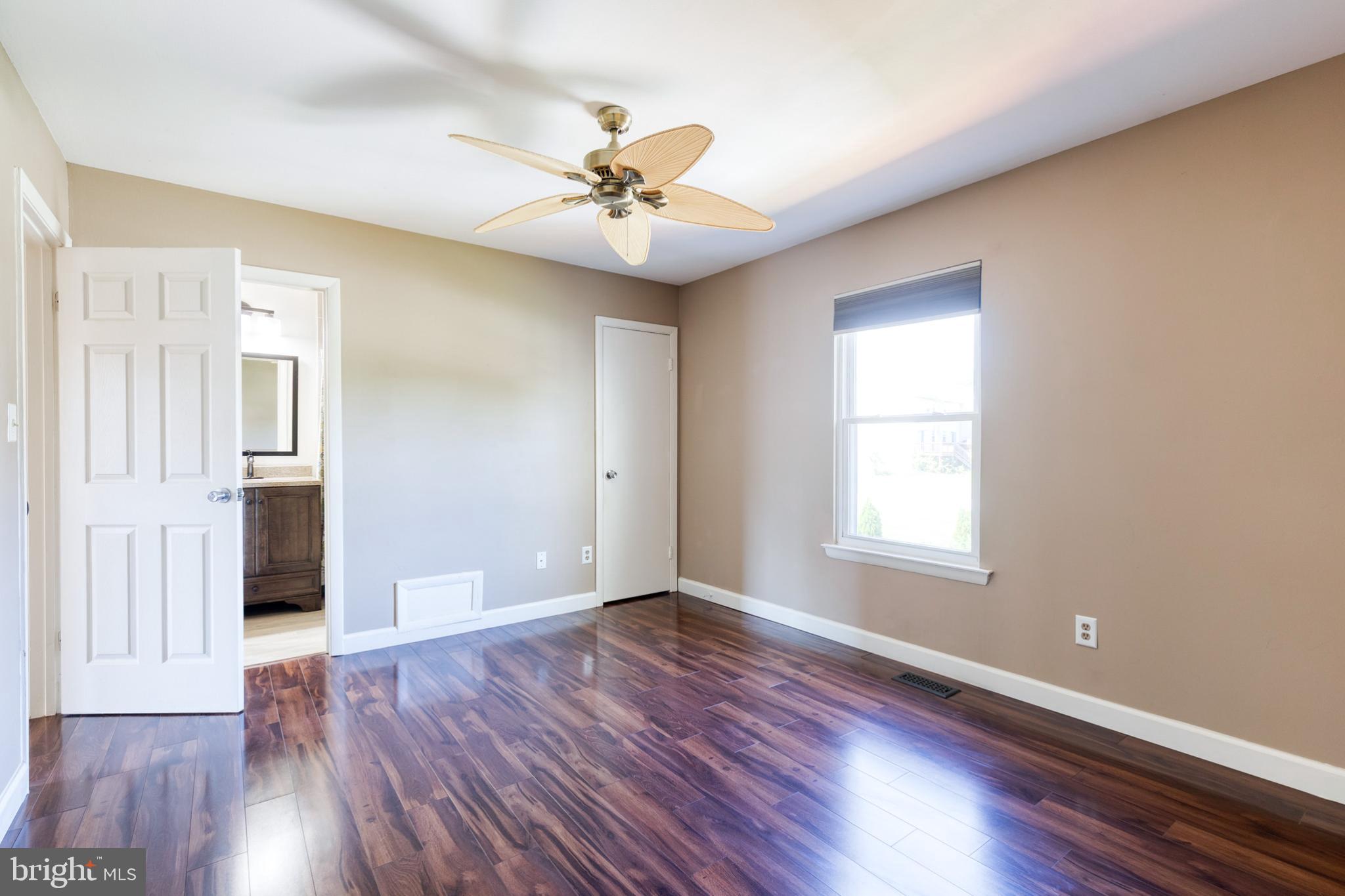 WOODSDALE MEADOW - Residential