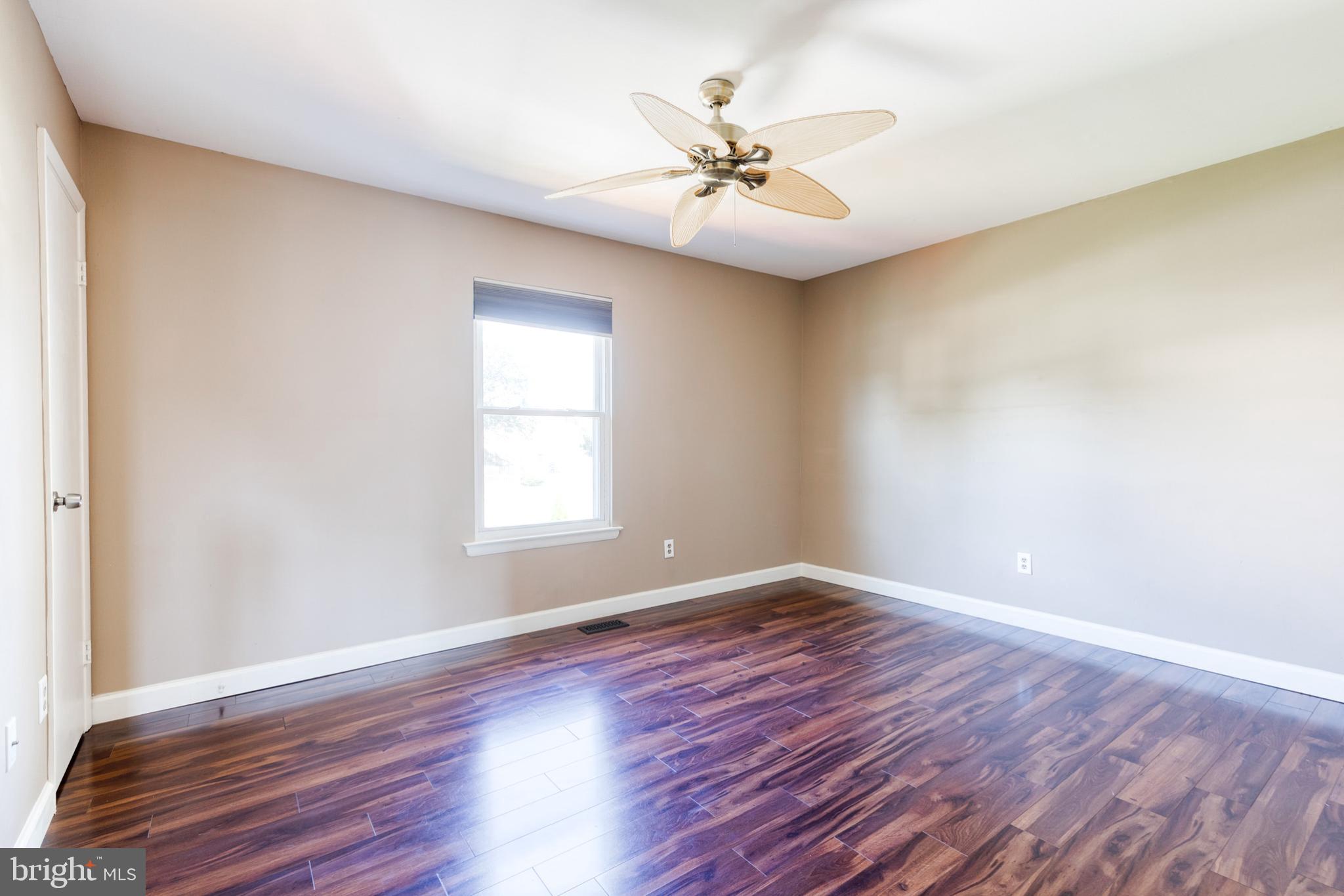 WOODSDALE MEADOW - Residential