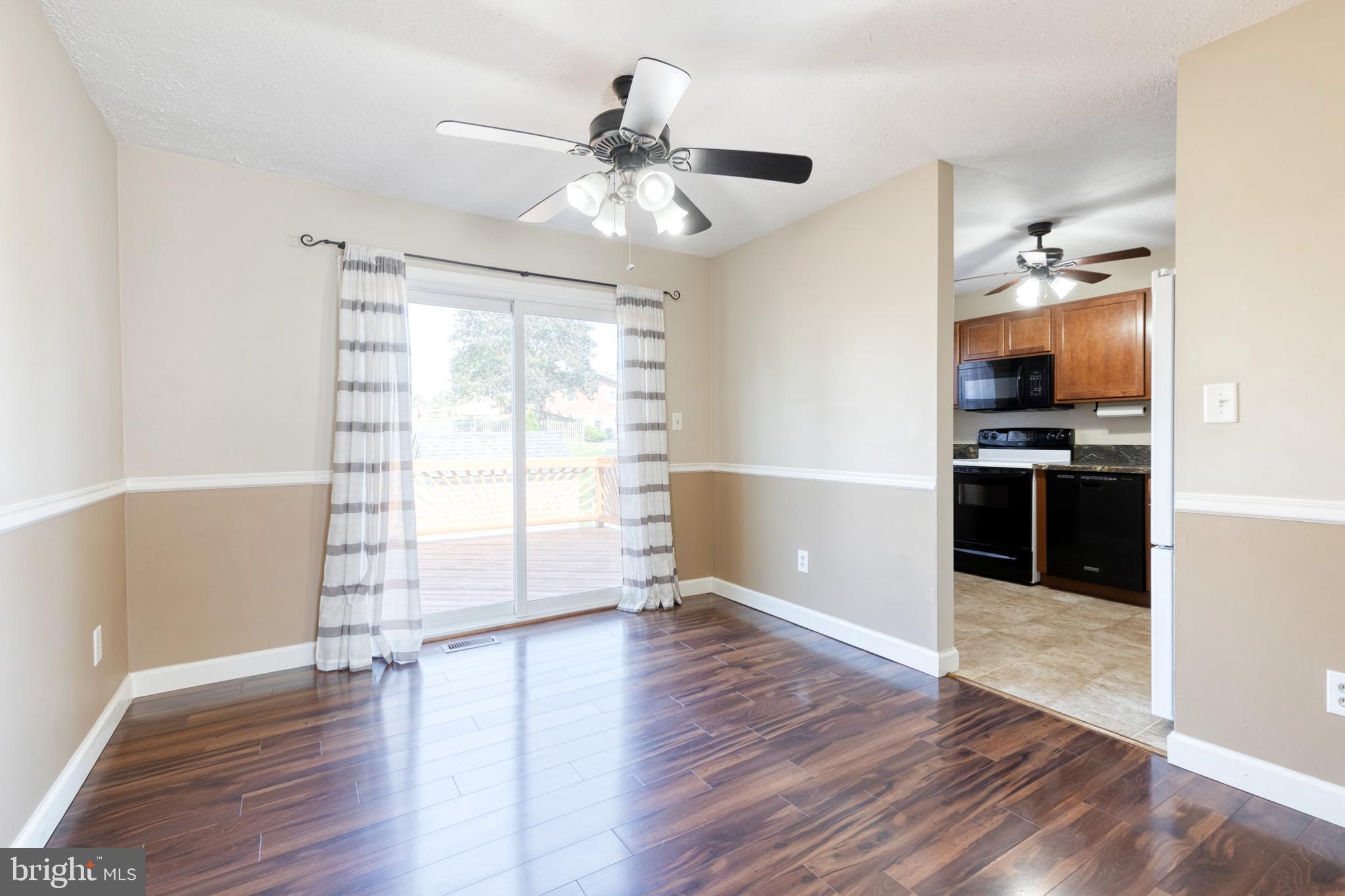 WOODSDALE MEADOW - Residential