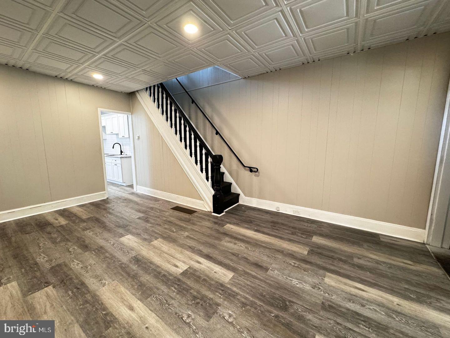 STRAWBERRY MANSION - Residential Lease