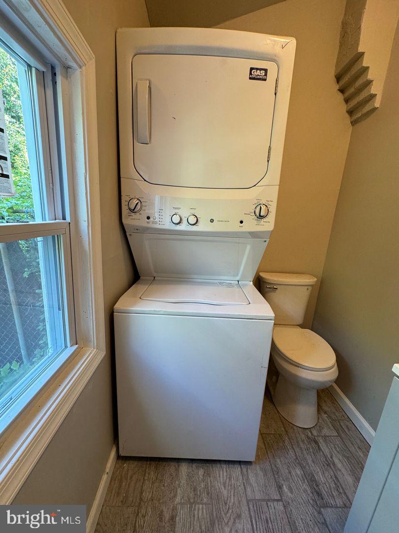 STRAWBERRY MANSION - Residential Lease