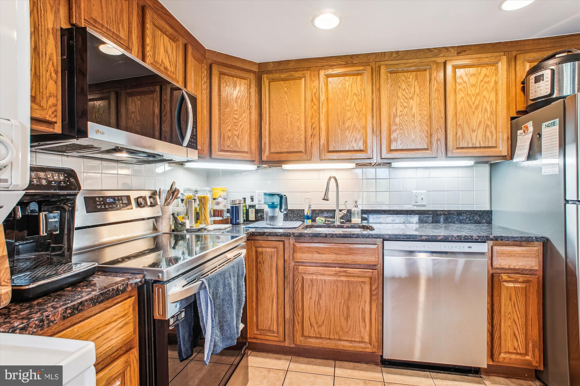 OLYMPUS - Residential Lease