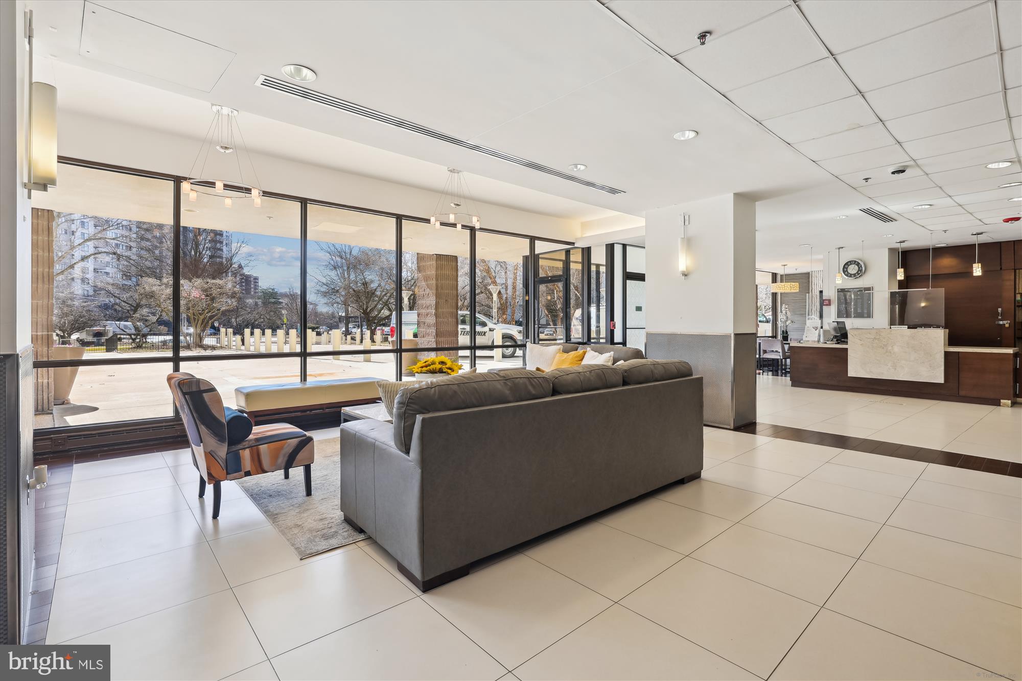 OLYMPUS - Residential Lease