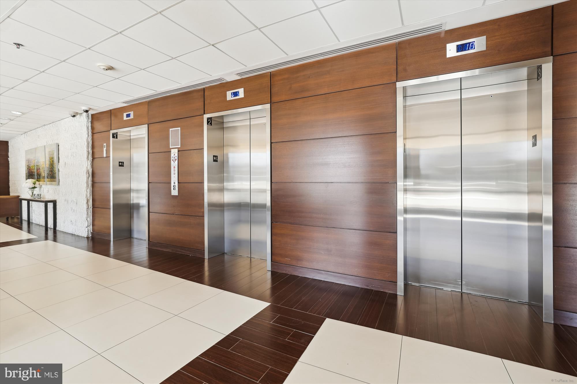 OLYMPUS - Residential Lease