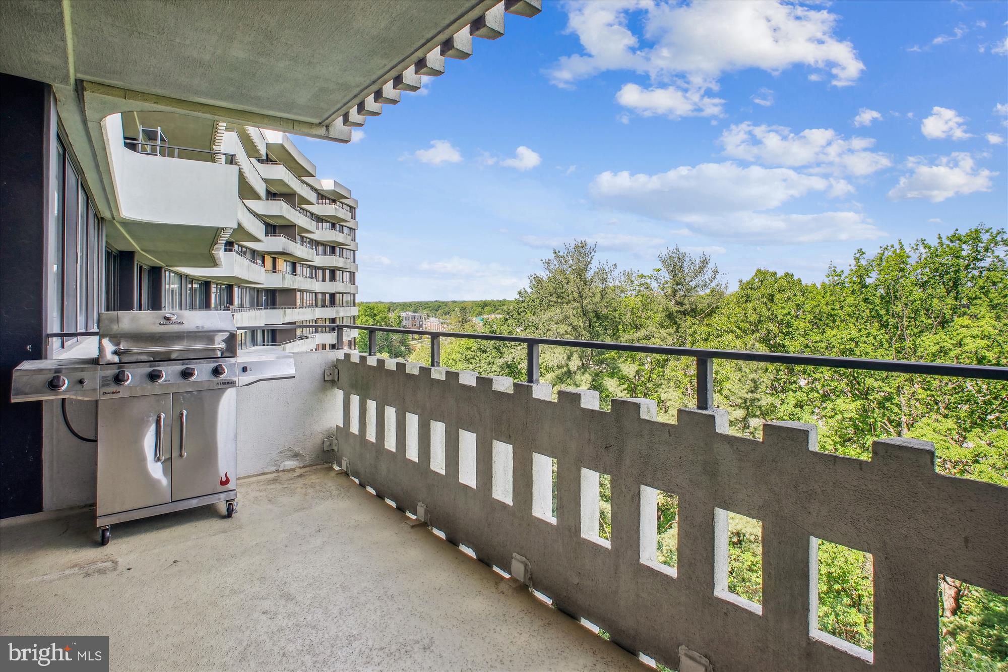 OLYMPUS - Residential Lease