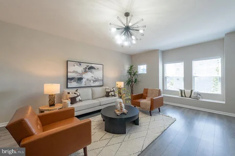 MLS: VAFV2044448