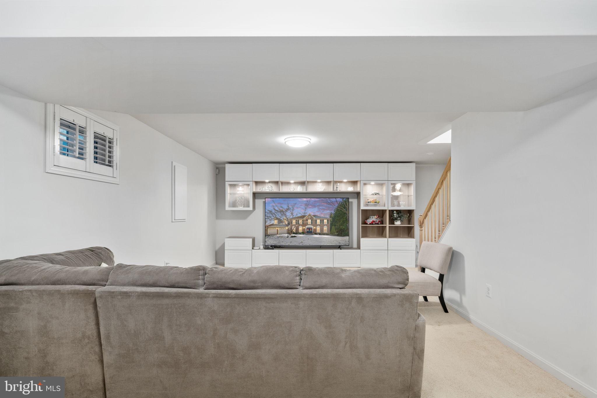 MEADOWS OF MINNIEVILLE - Residential