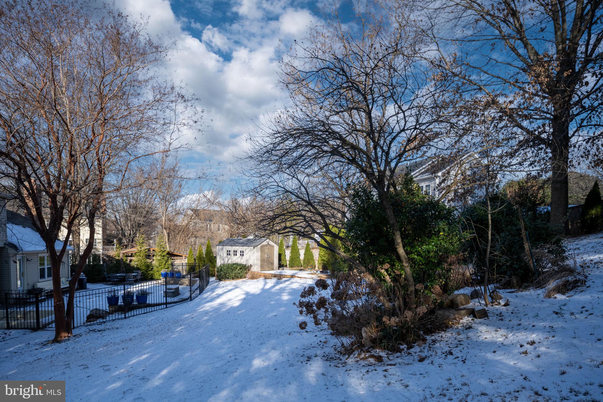 MEADOWS OF MINNIEVILLE - Residential