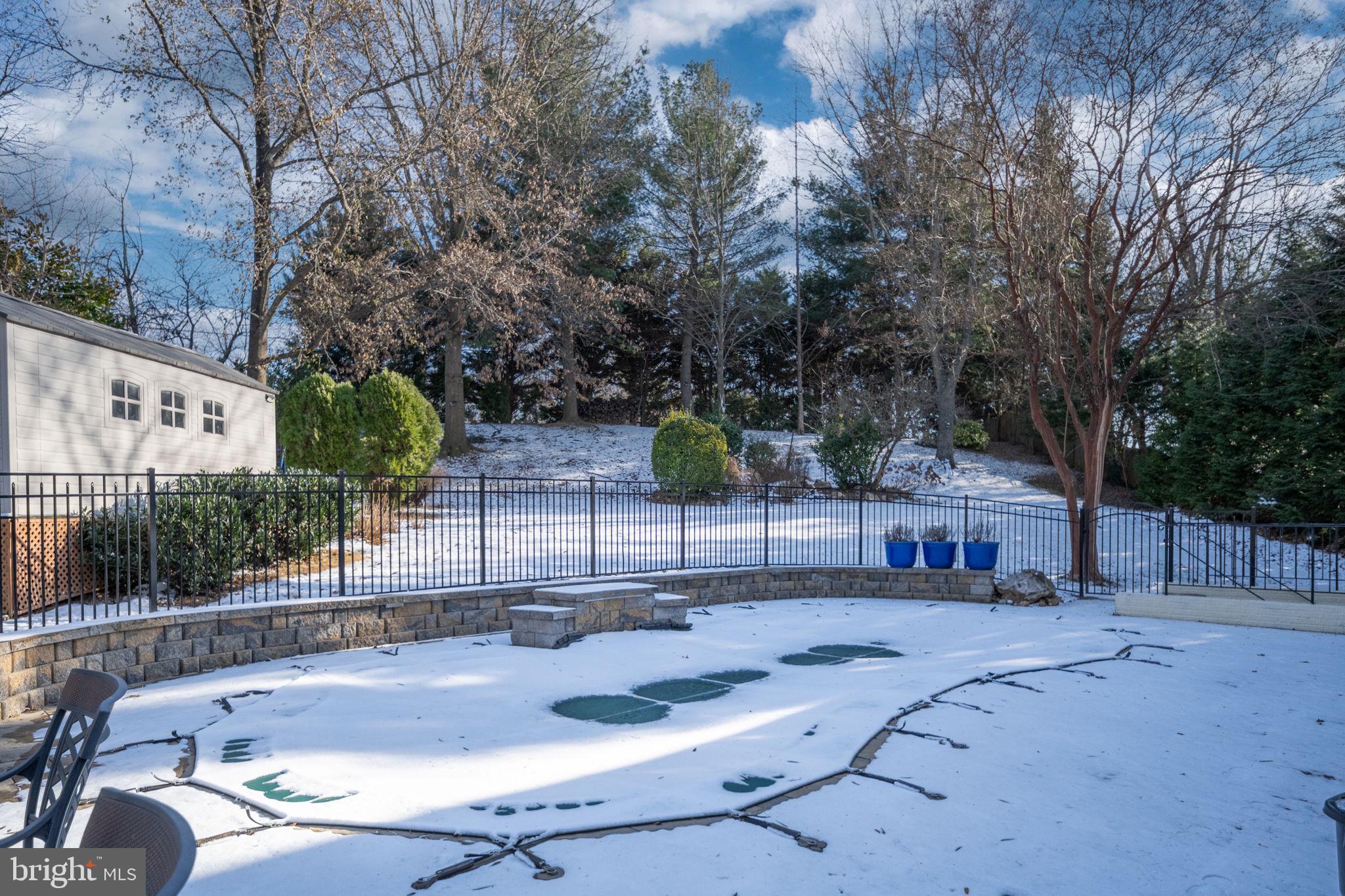 MEADOWS OF MINNIEVILLE - Residential