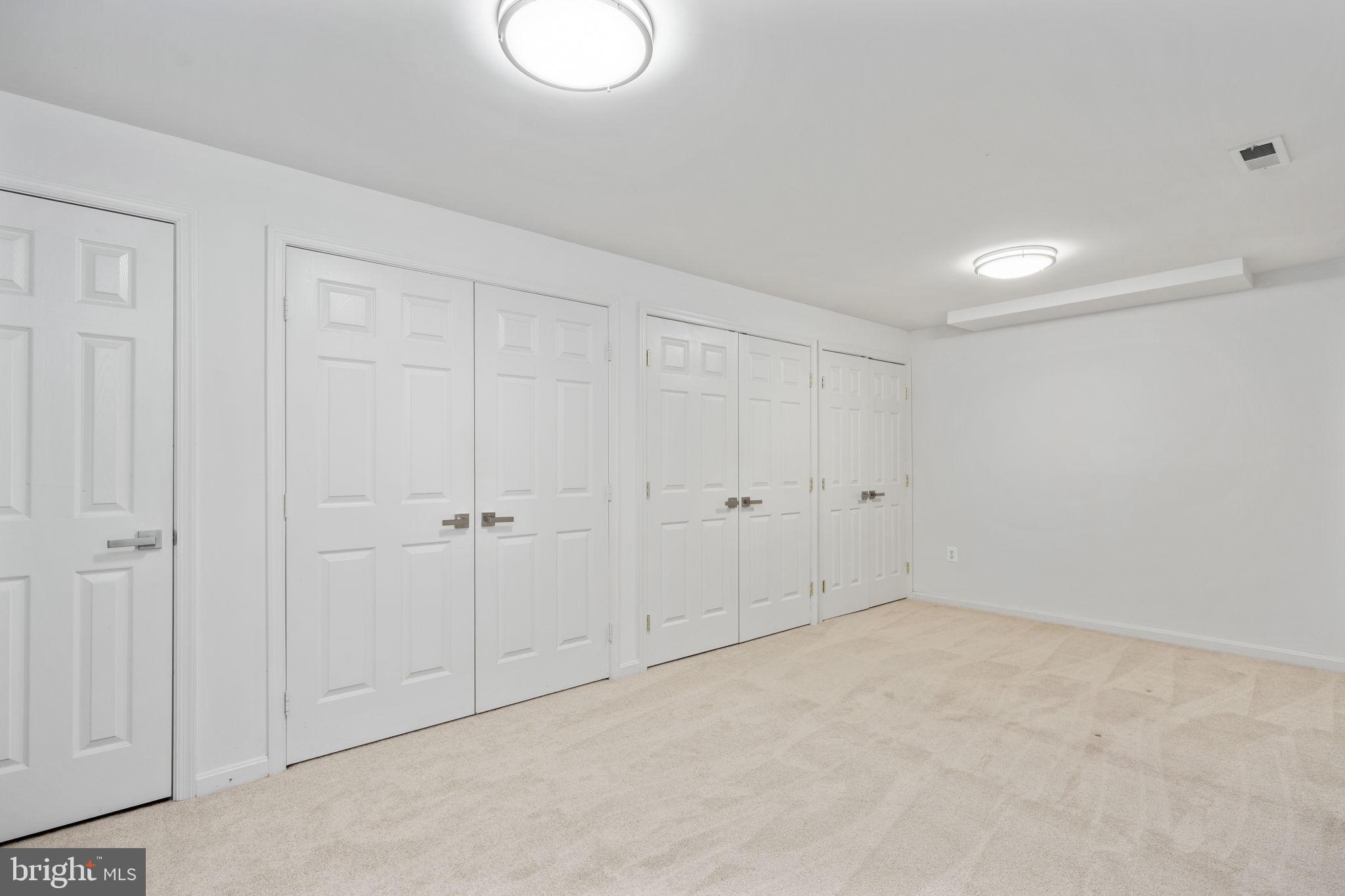 MEADOWS OF MINNIEVILLE - Residential