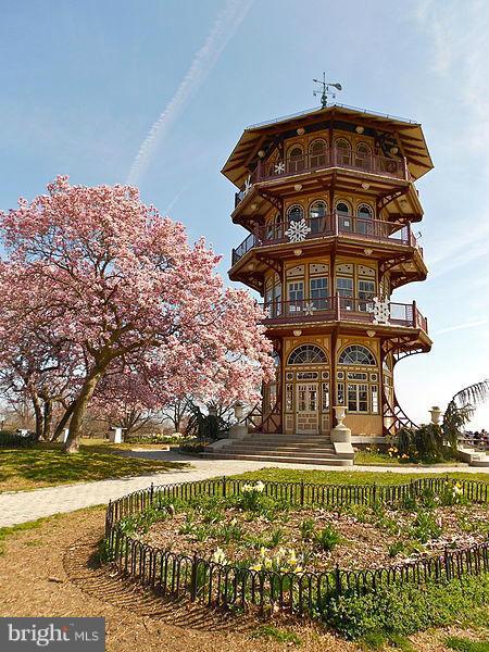 PATTERSON PARK - Residential
