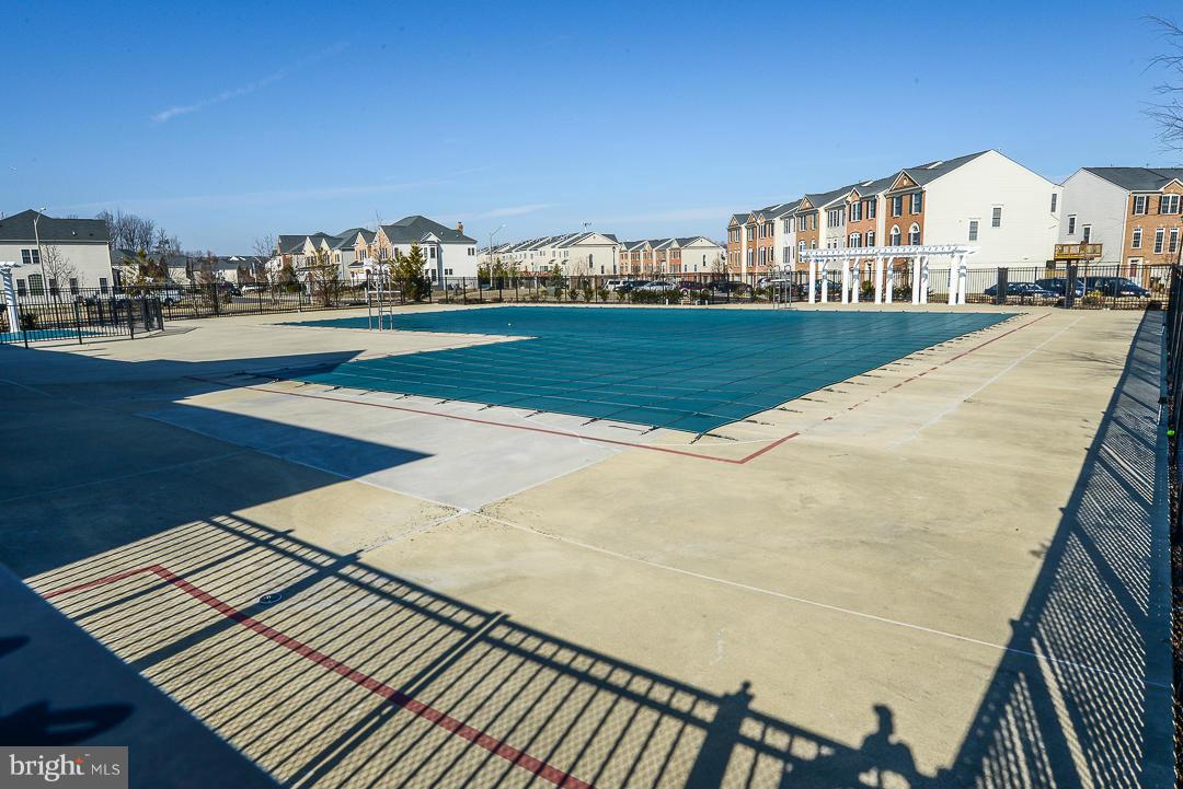 FAIRCREST - Residential