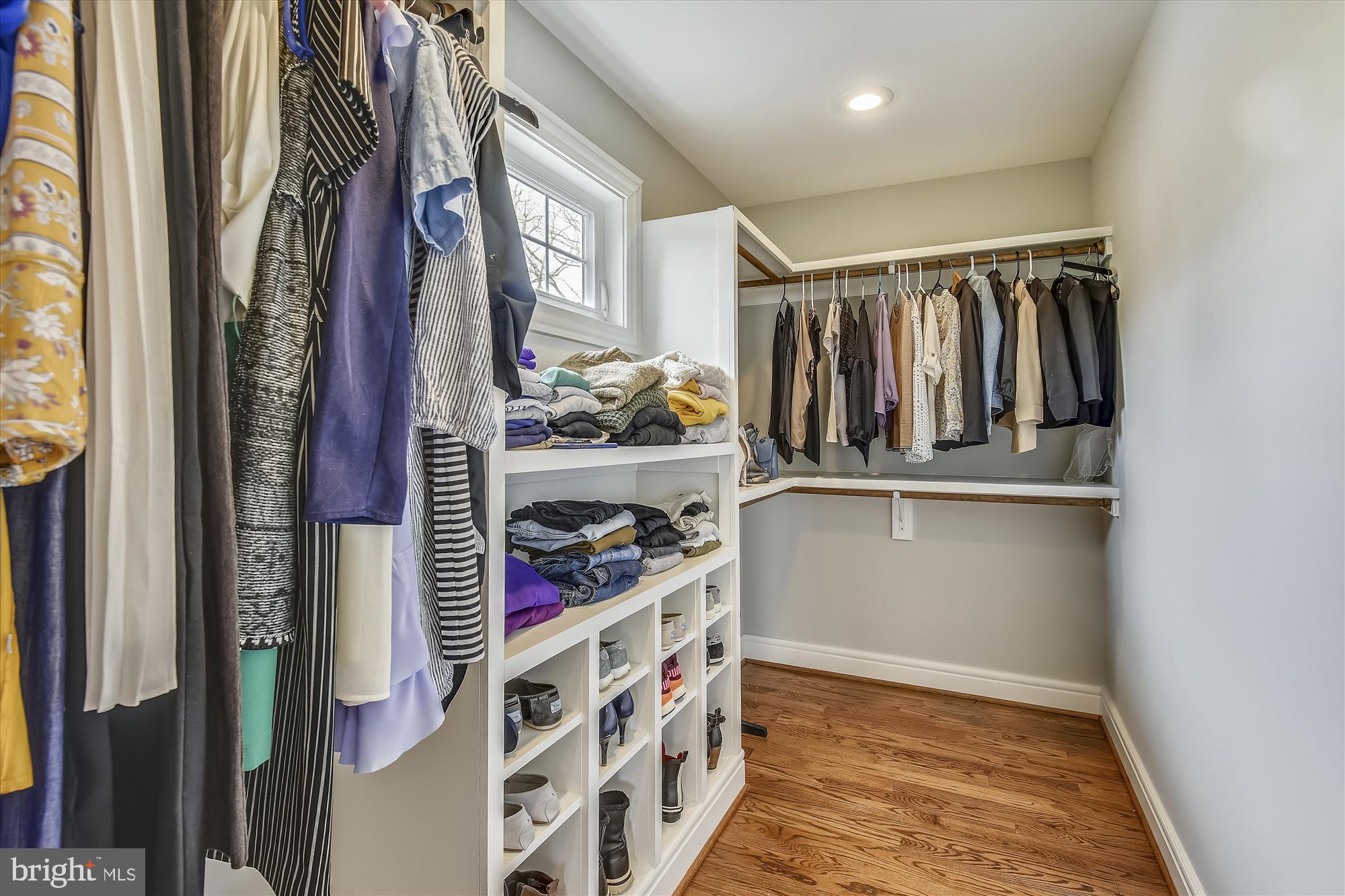 LACEY WOODS - Residential