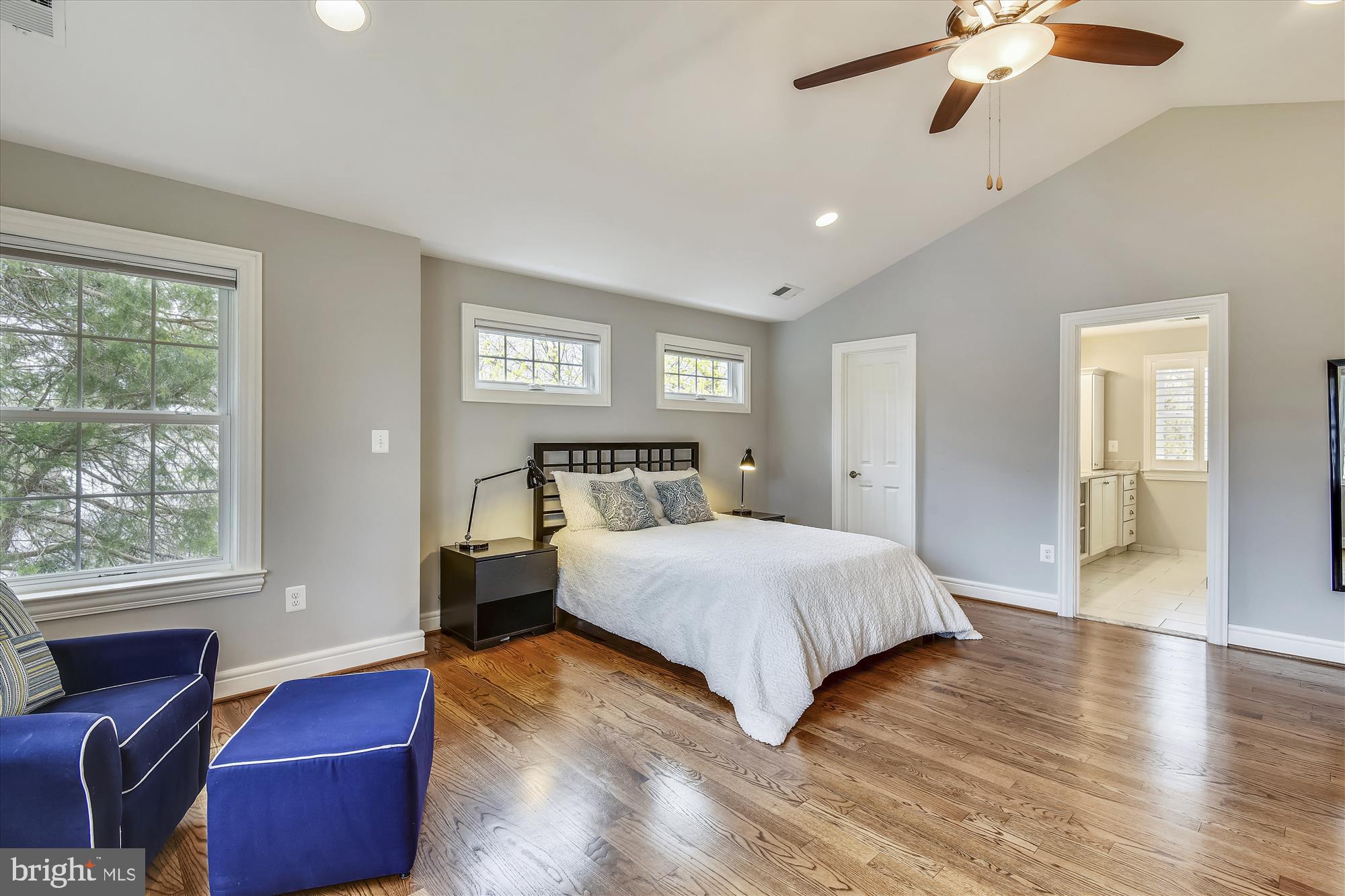 LACEY WOODS - Residential