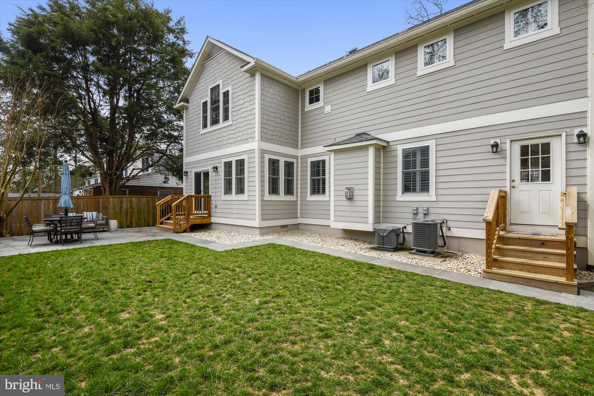 LACEY WOODS - Residential