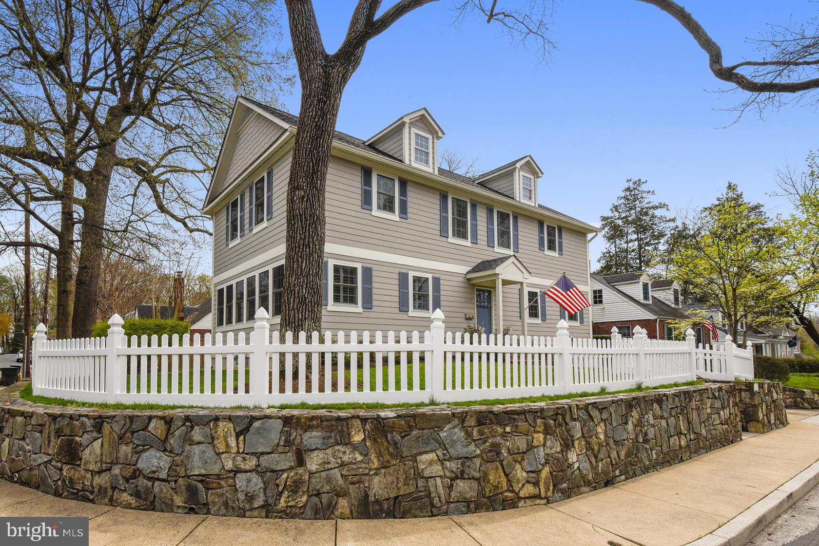 LACEY WOODS - Residential