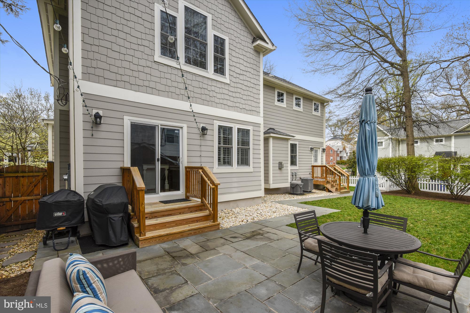 LACEY WOODS - Residential