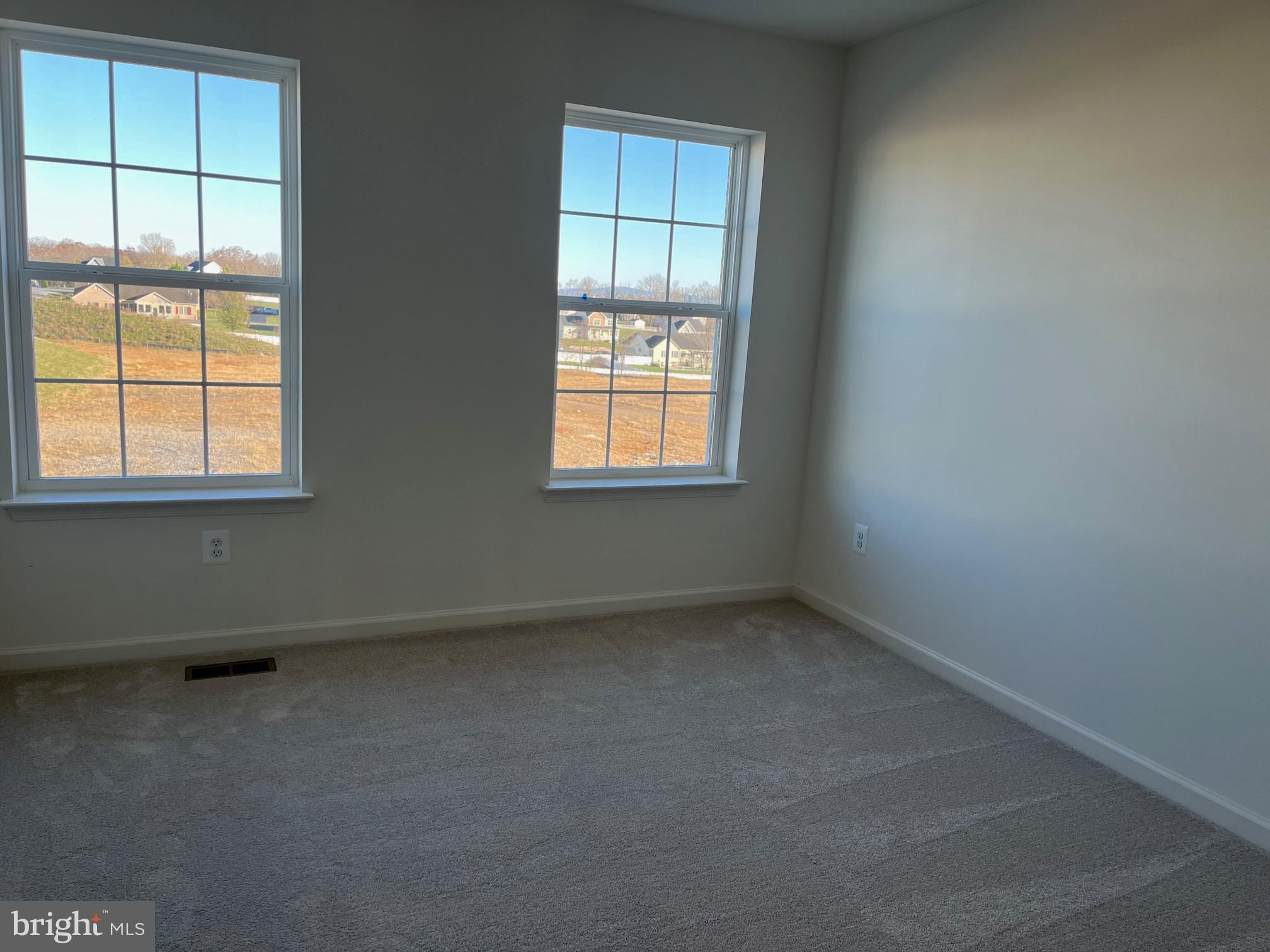 OVERLOOK AT RIVERSIDE TOWNHOMES - Residential