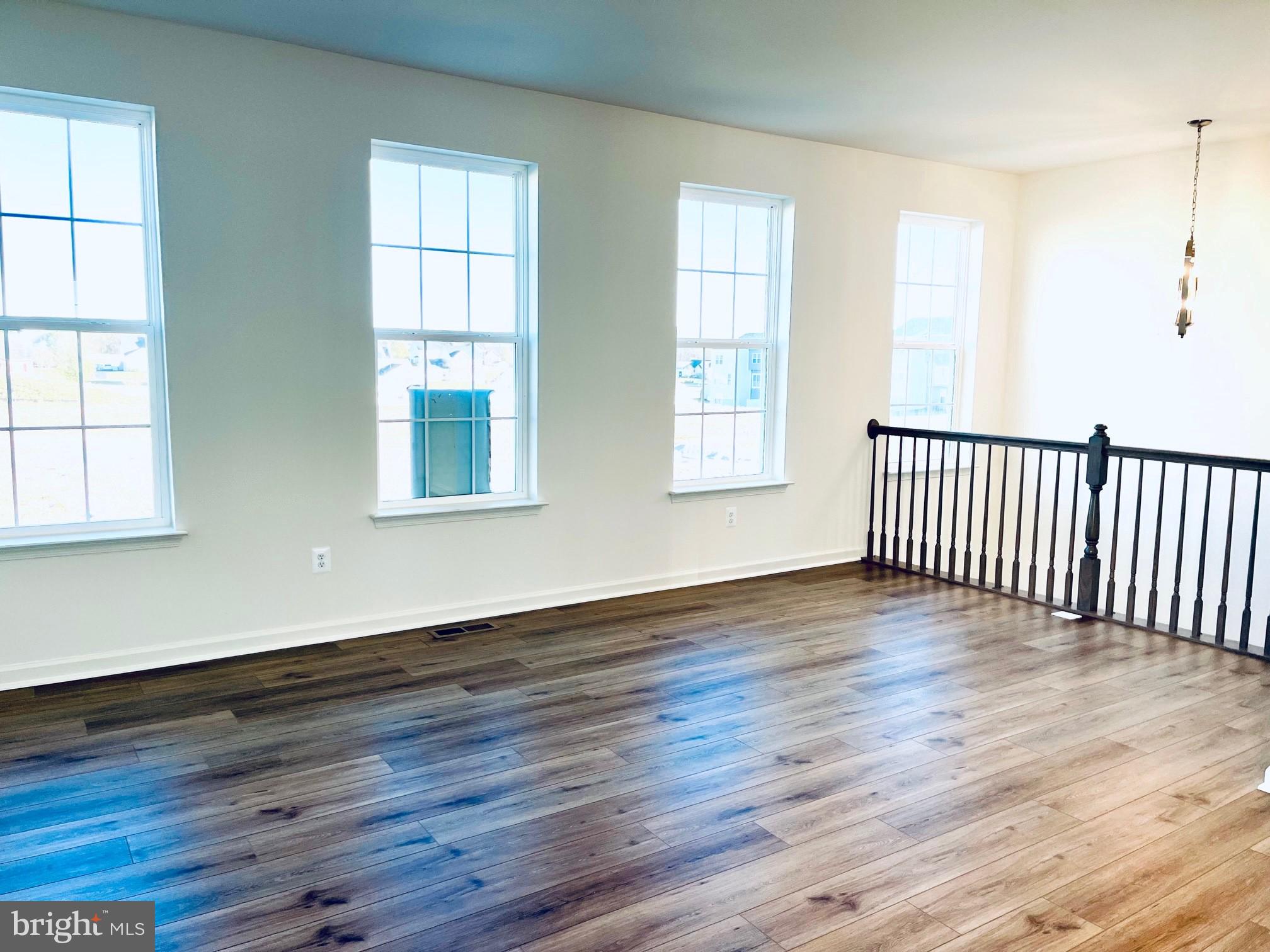 OVERLOOK AT RIVERSIDE TOWNHOMES - Residential