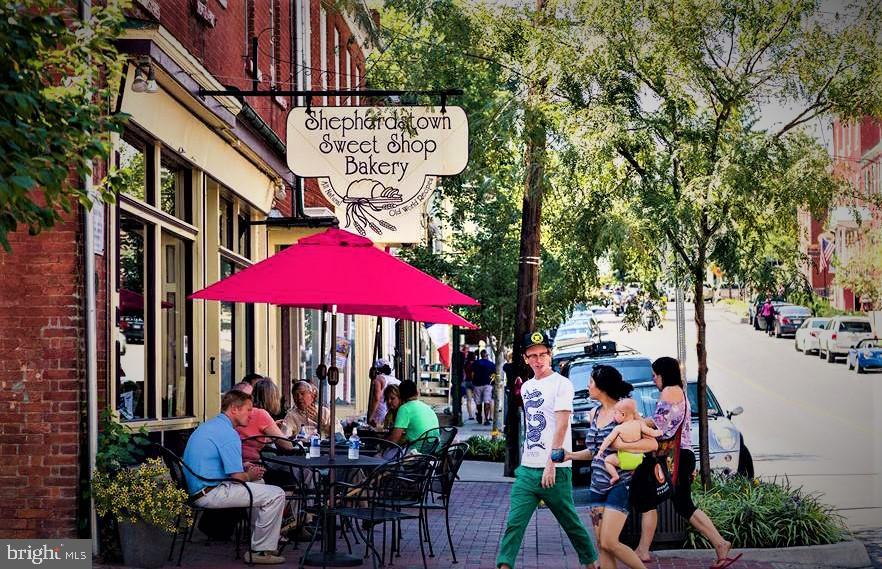 SHEPHERDS COVE - Land