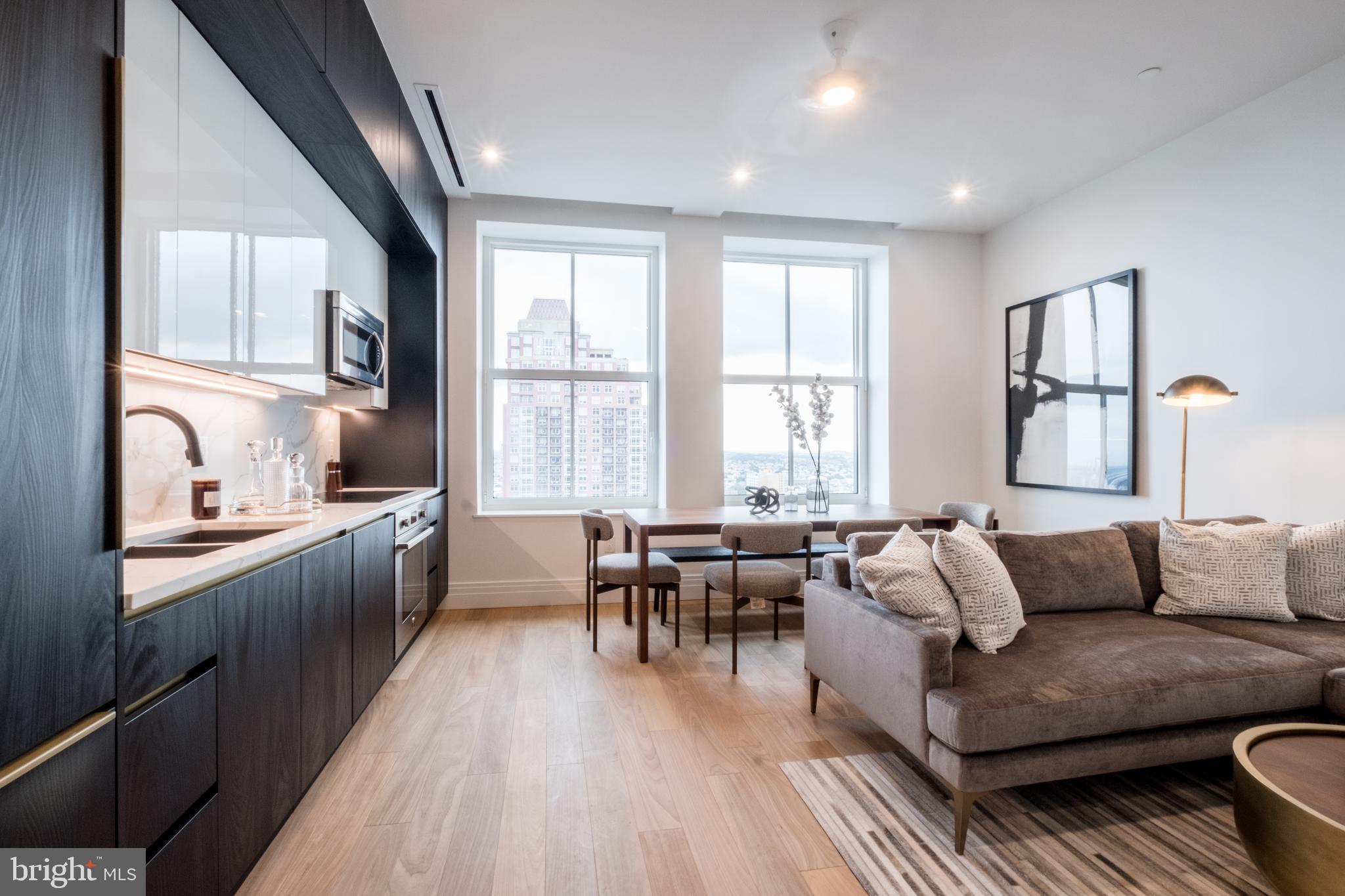 CENTER CITY - Residential Lease