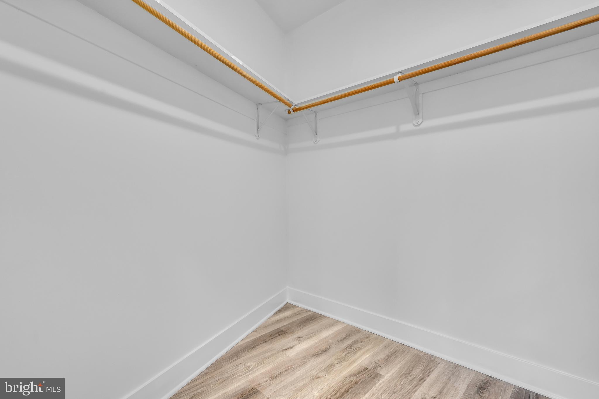 OLDE KENSINGTON - Residential Lease