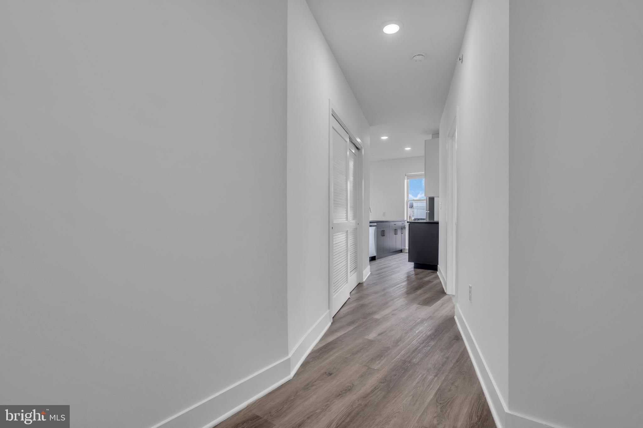 OLDE KENSINGTON - Residential Lease