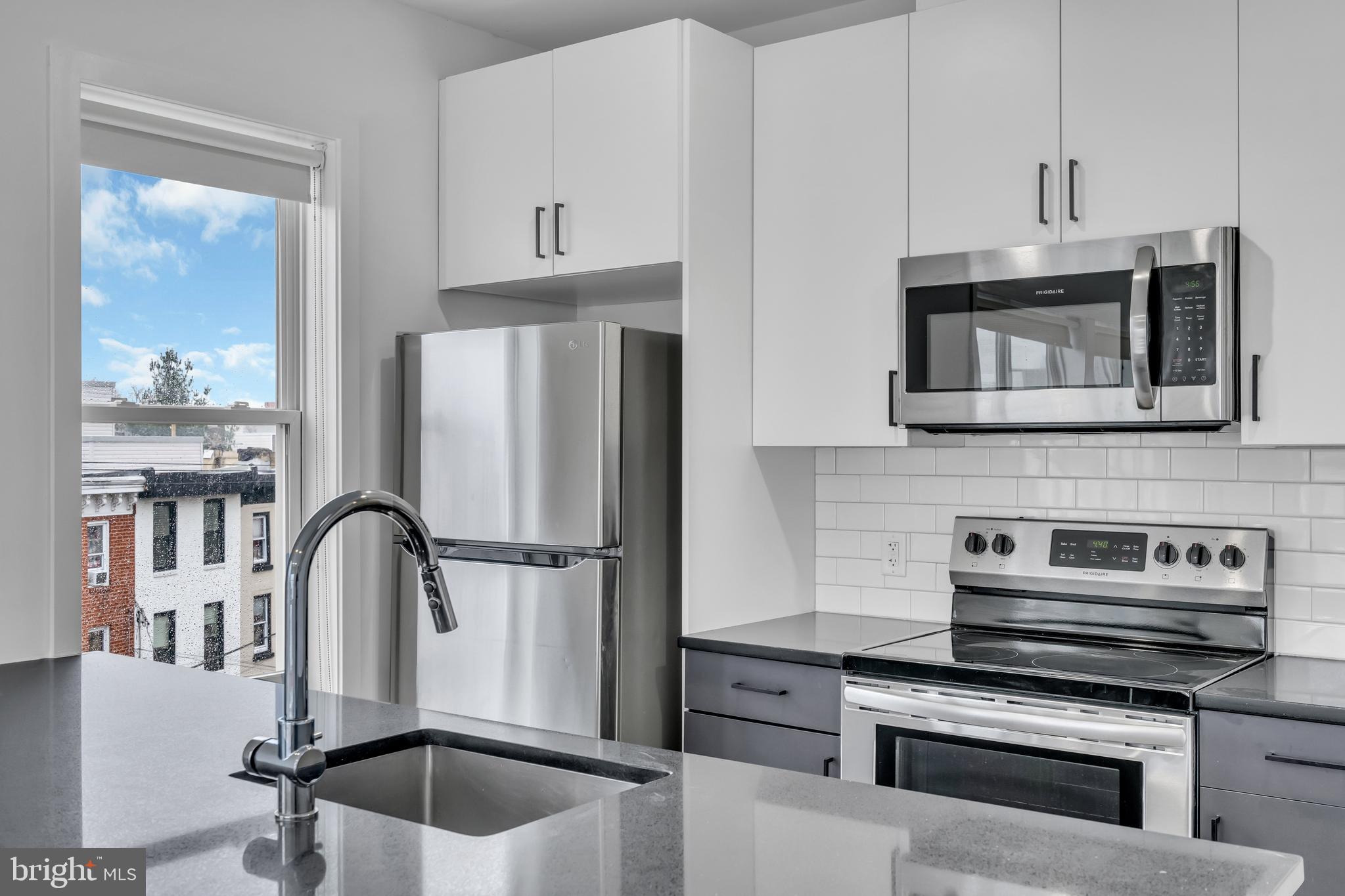 OLDE KENSINGTON - Residential Lease