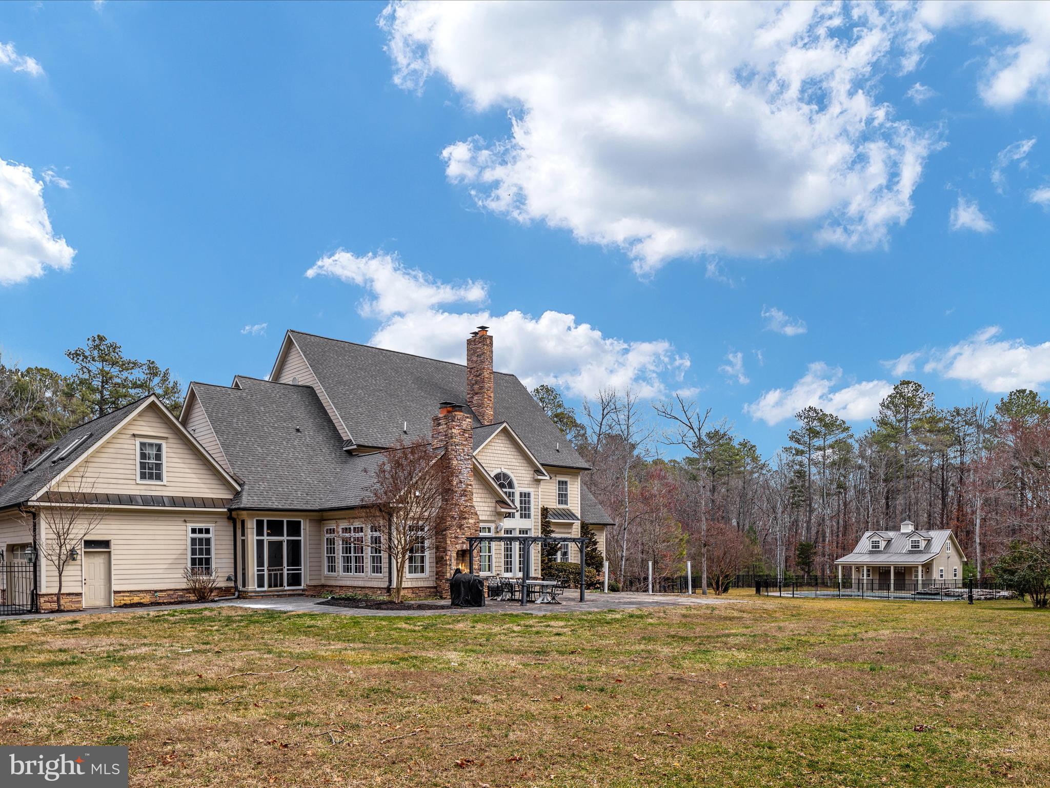 FAWN LAKE - Residential