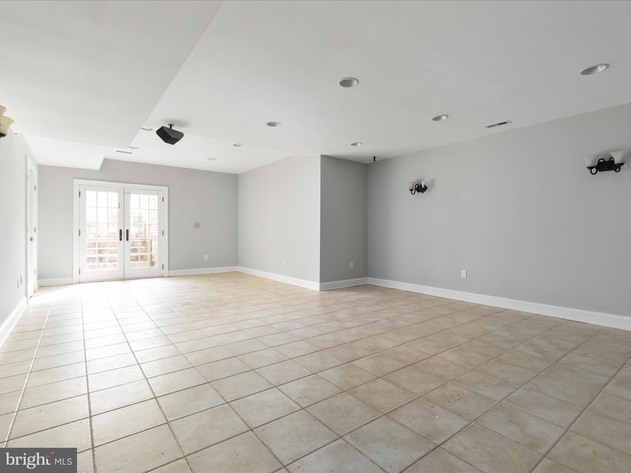 FAWN LAKE - Residential