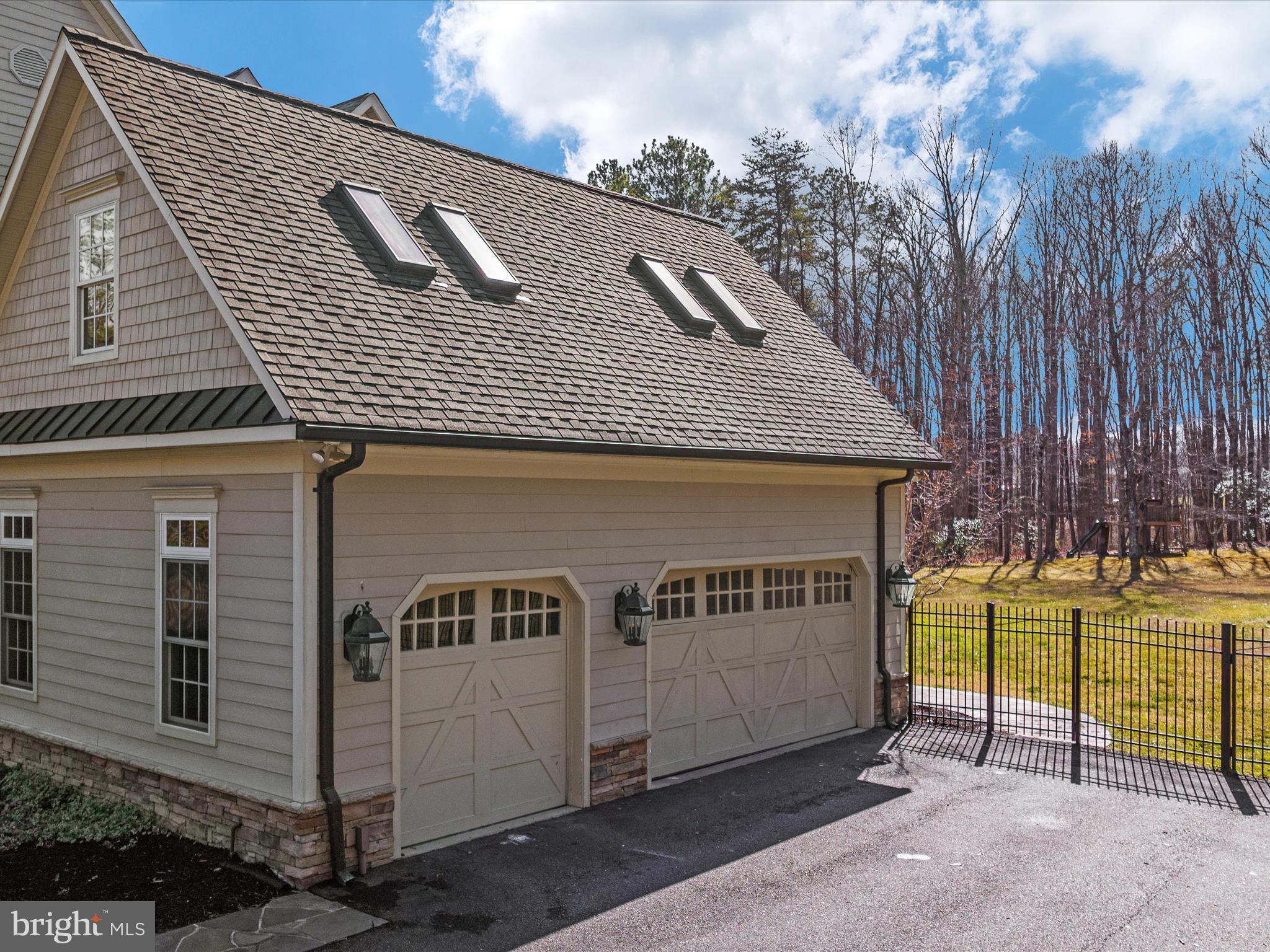 FAWN LAKE - Residential