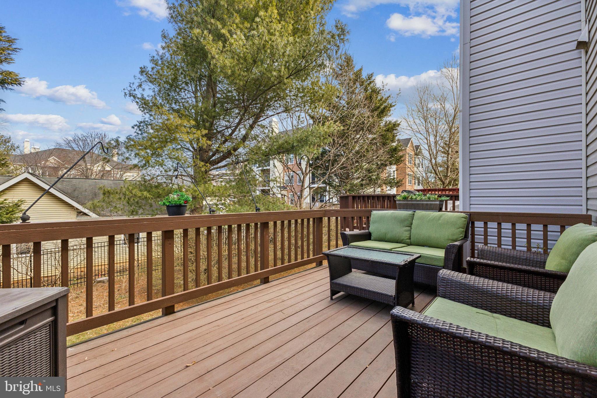 RIDGE TOP TERRACE - Residential