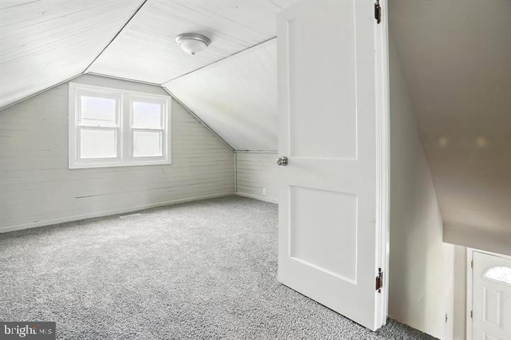 ROSEDALE - Residential