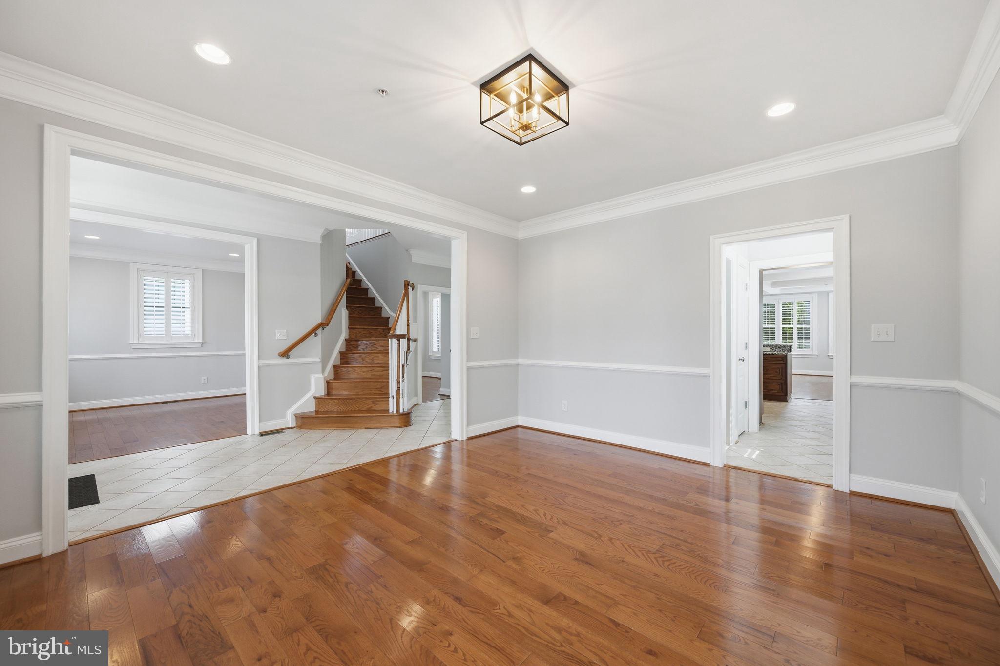 GEORGETOWN VILLAGE - Residential