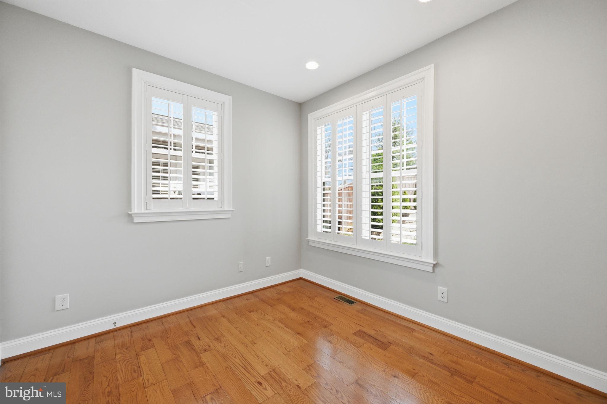 GEORGETOWN VILLAGE - Residential