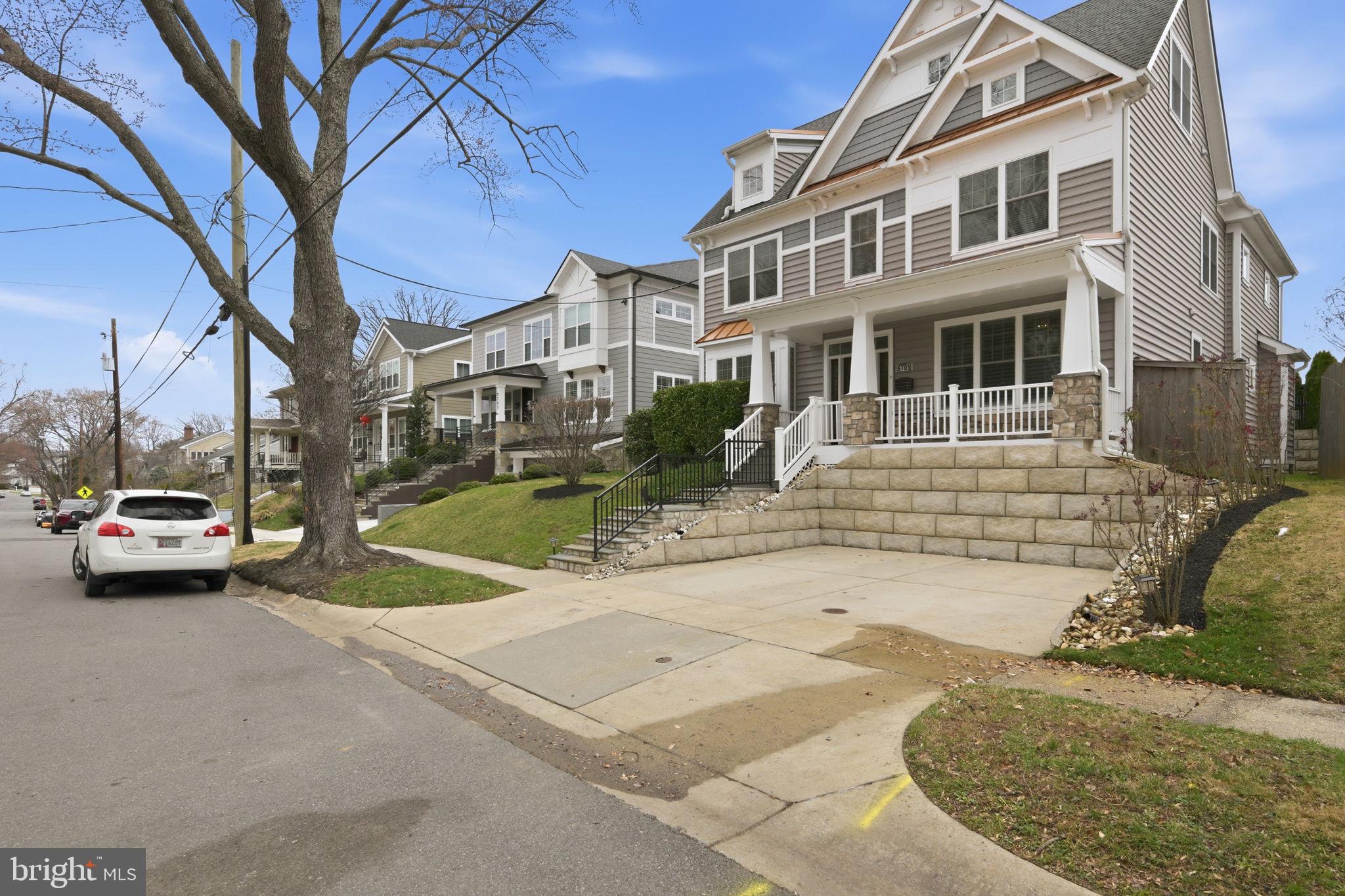 GEORGETOWN VILLAGE - Residential