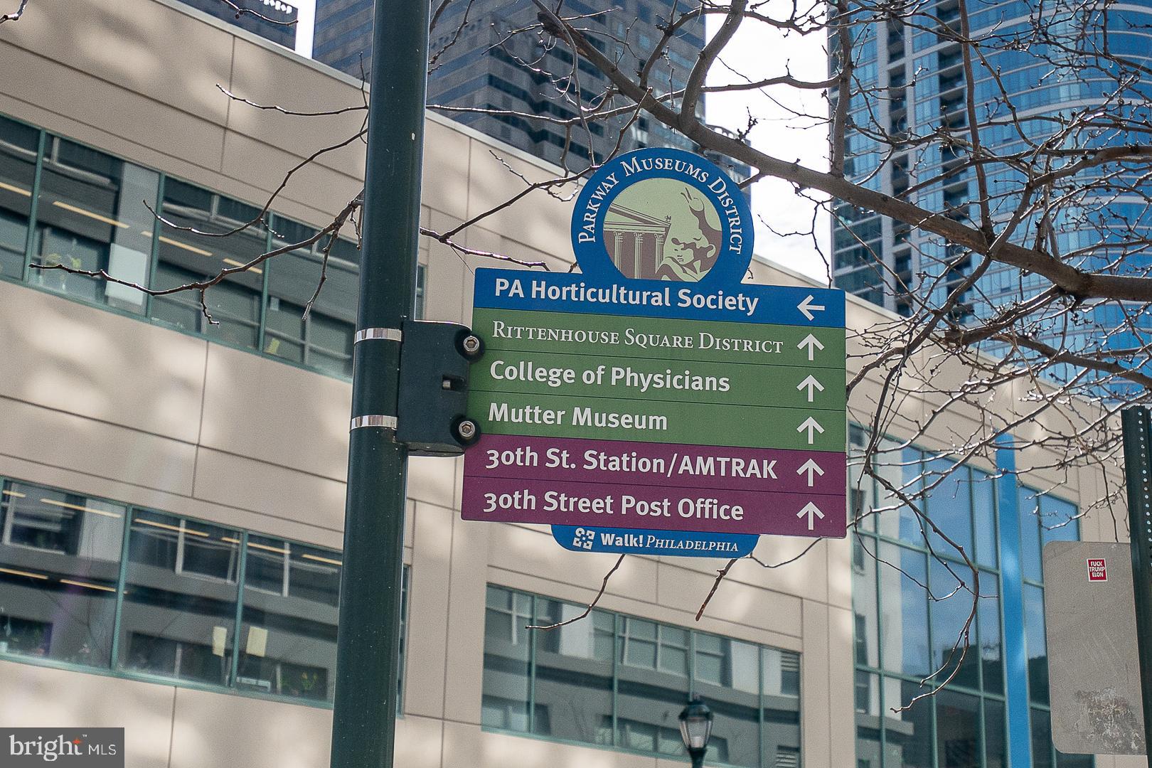 LOGAN SQUARE - Residential