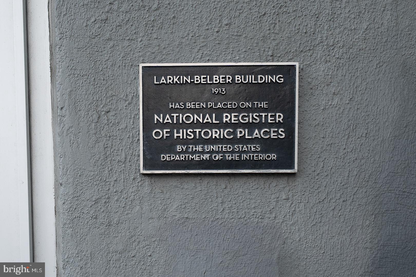 LOGAN SQUARE - Residential