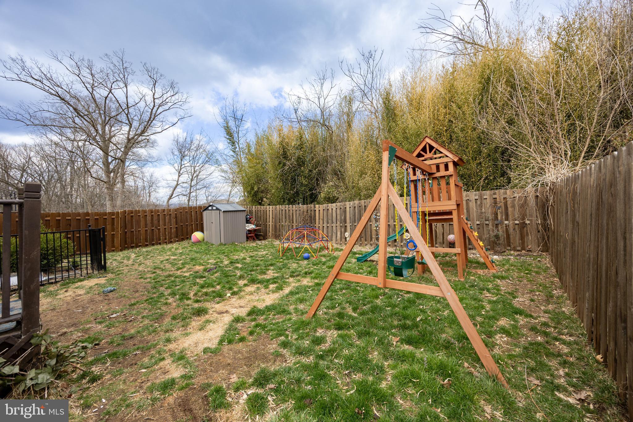 UPLAND VIL - Residential