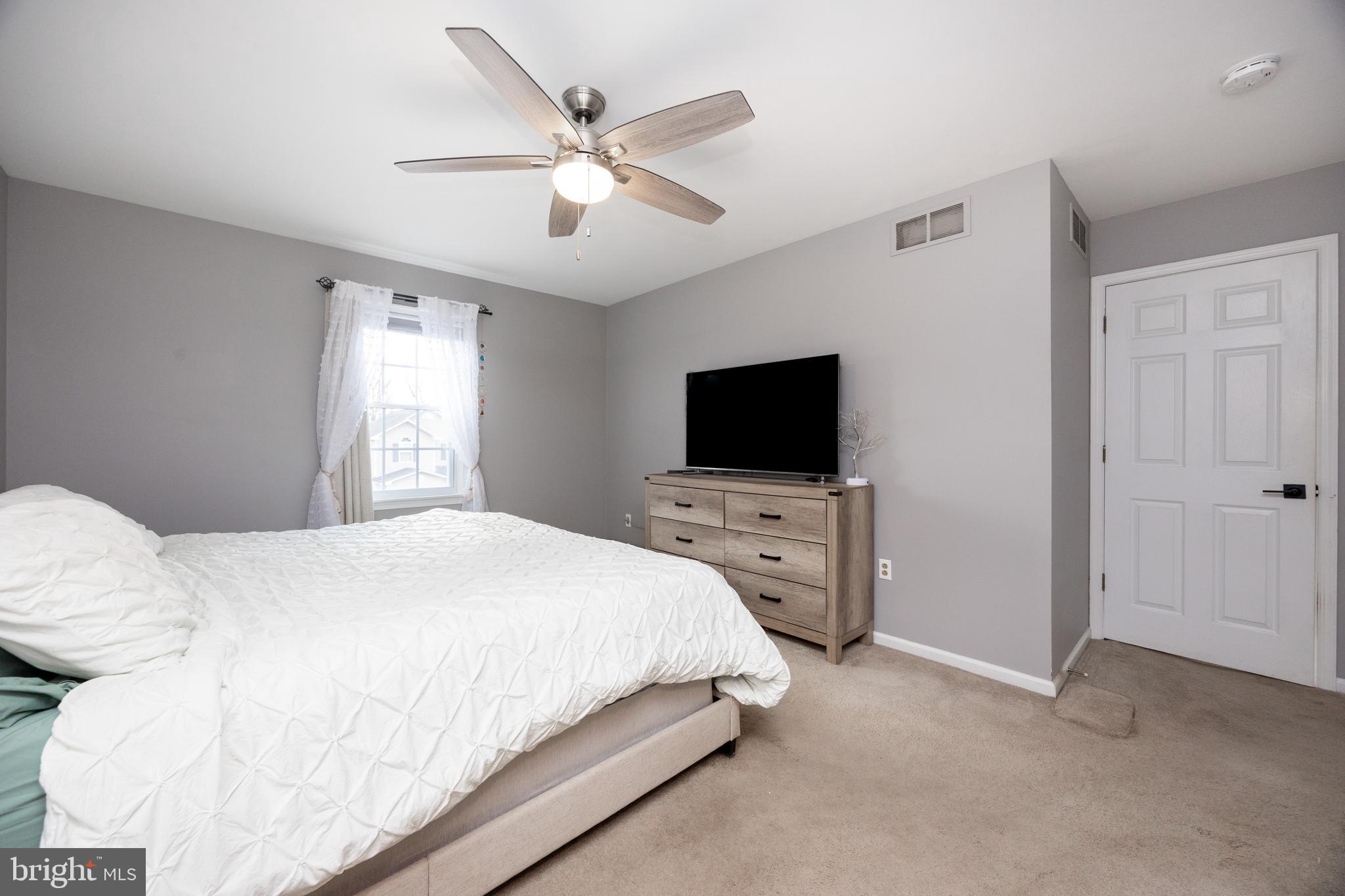 UPLAND VIL - Residential