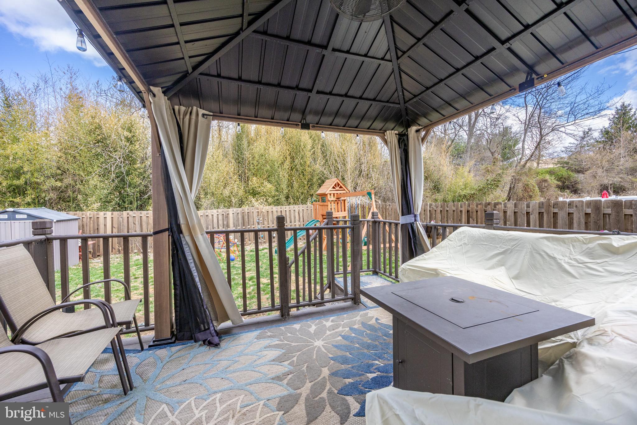 UPLAND VIL - Residential