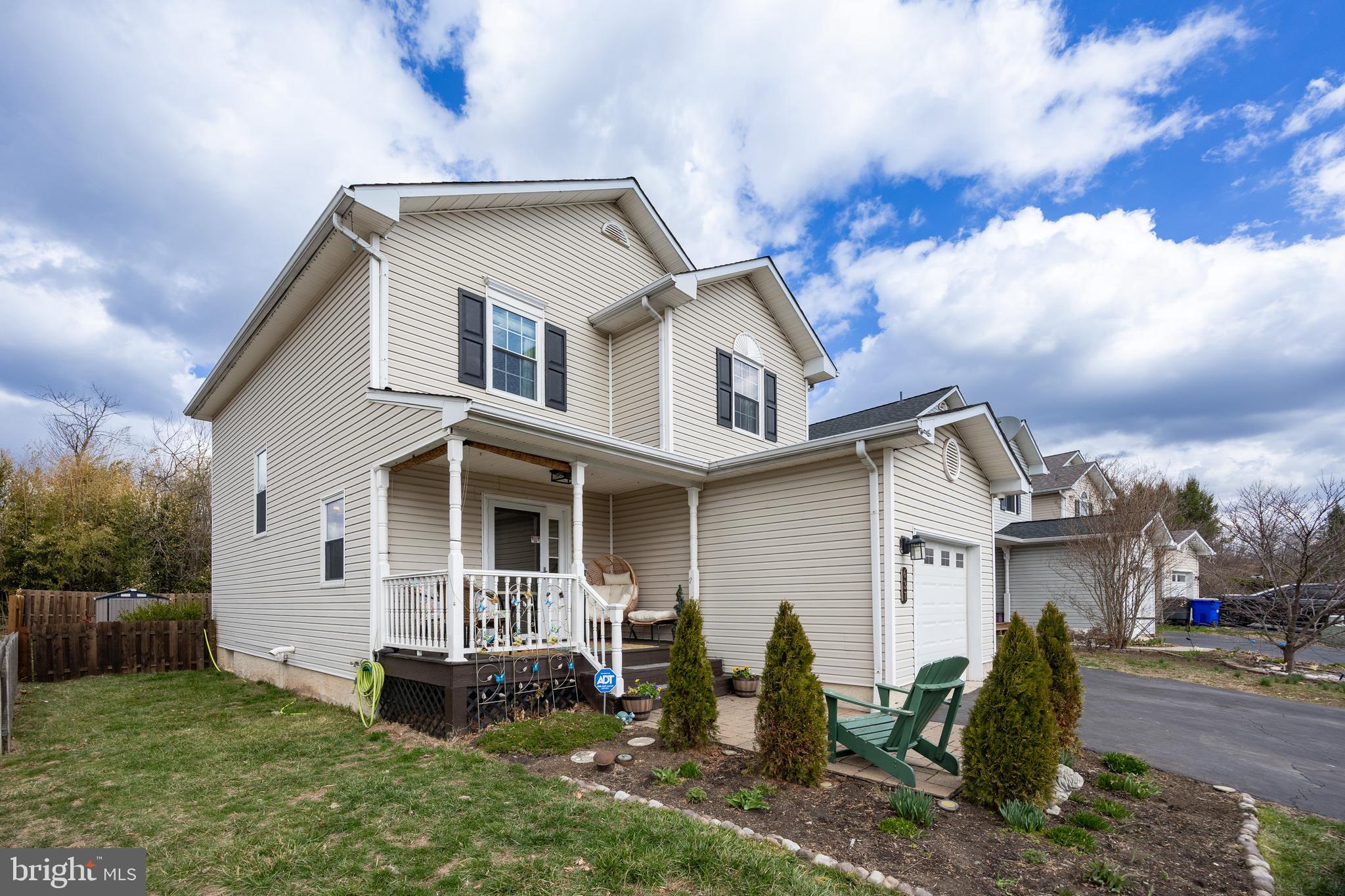 UPLAND VIL - Residential