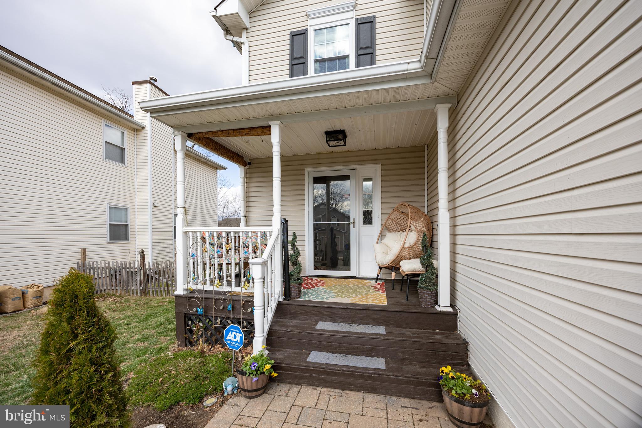 UPLAND VIL - Residential