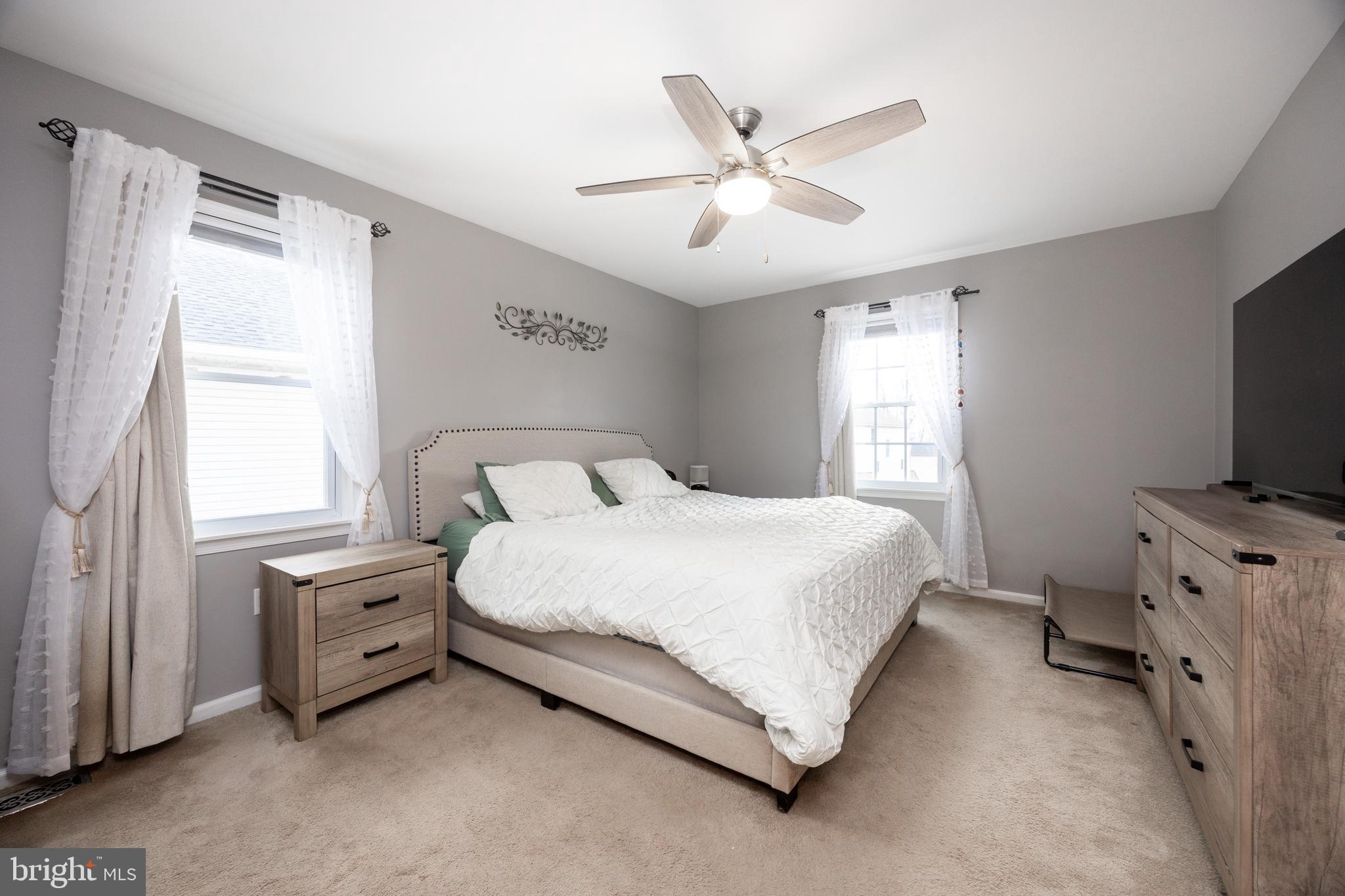 UPLAND VIL - Residential