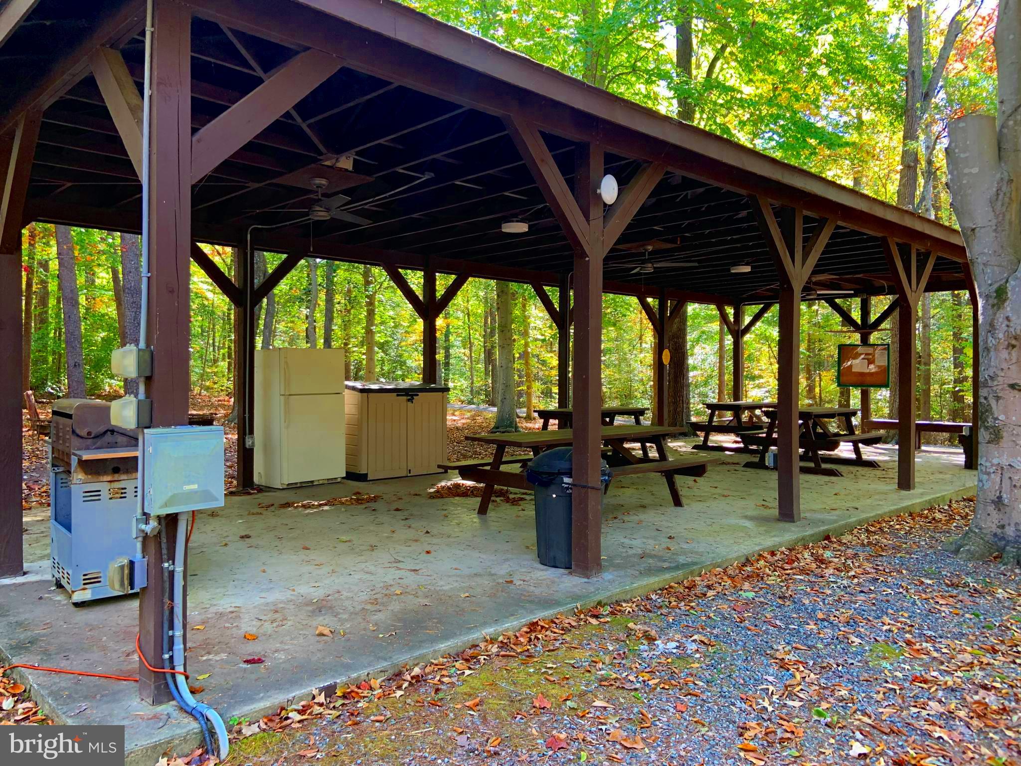 HICKORY LANDING - Residential