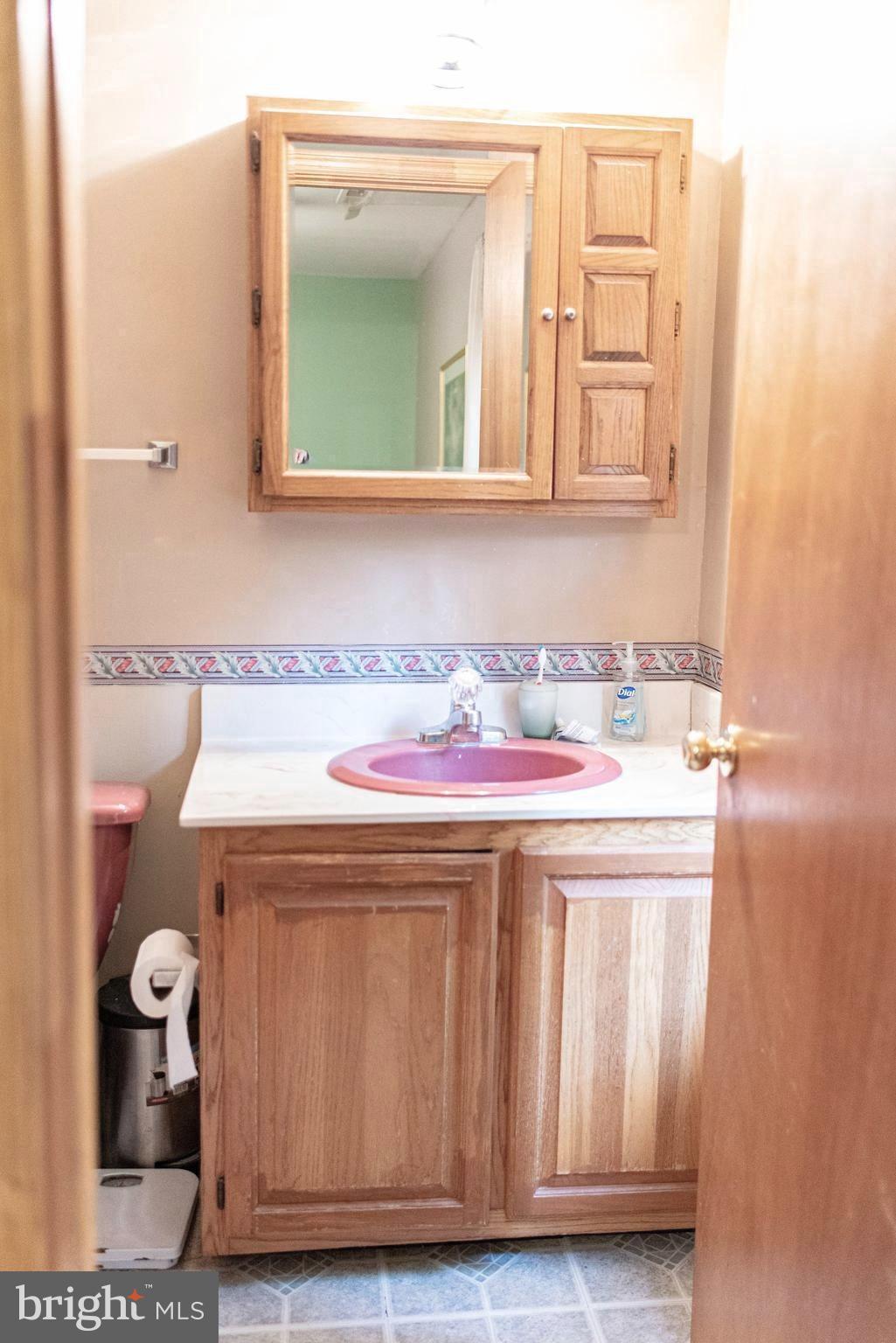 HICKORY LANDING - Residential