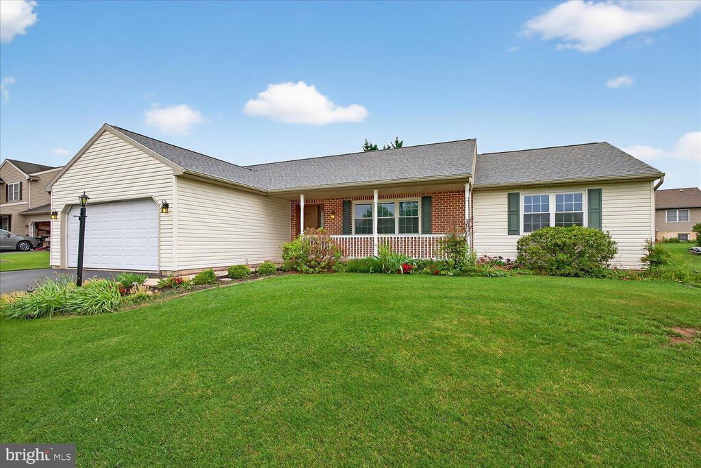 Photo of 12 Rosemont Drive, DENVER, PA 17517 (MLS # PALA2071462)