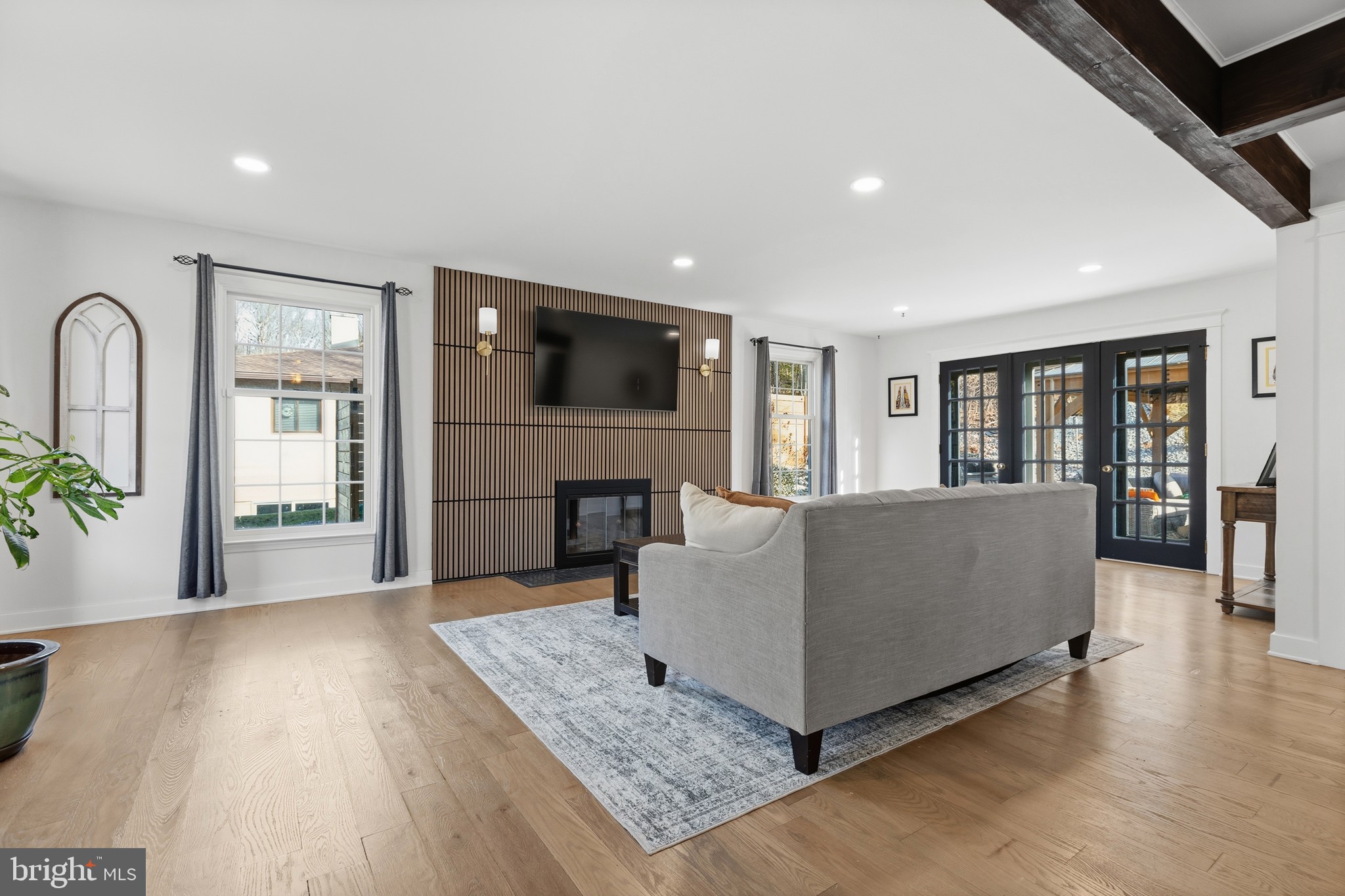 429 VALLEY BROOK DRIVE