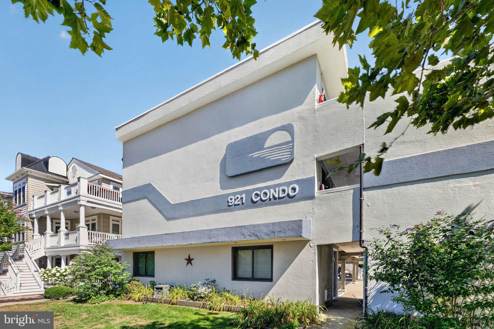 921 921 WESLEY AVE UNIT B25 AVENUE G1