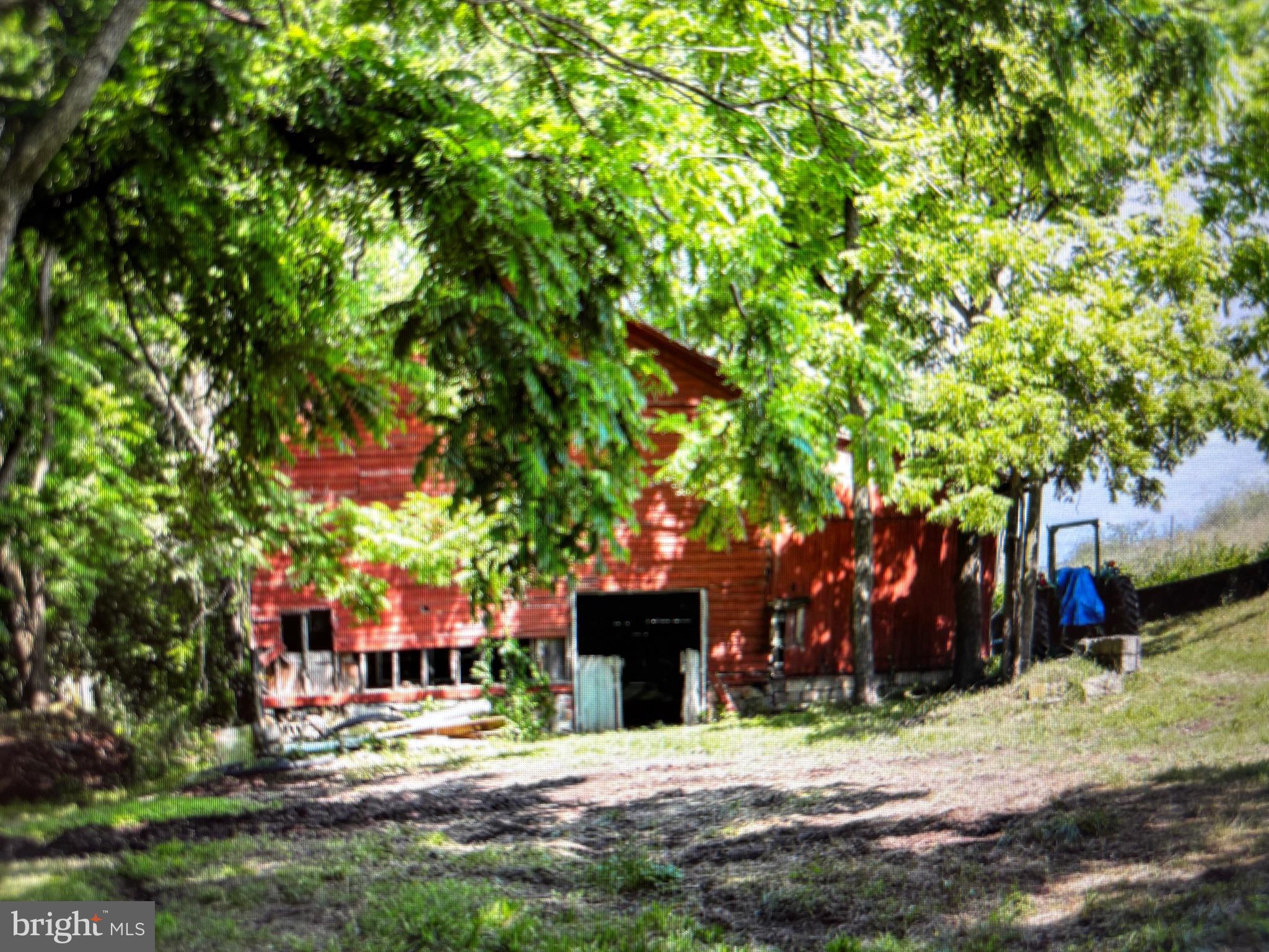 CHARLES TOWN - Residential Lease